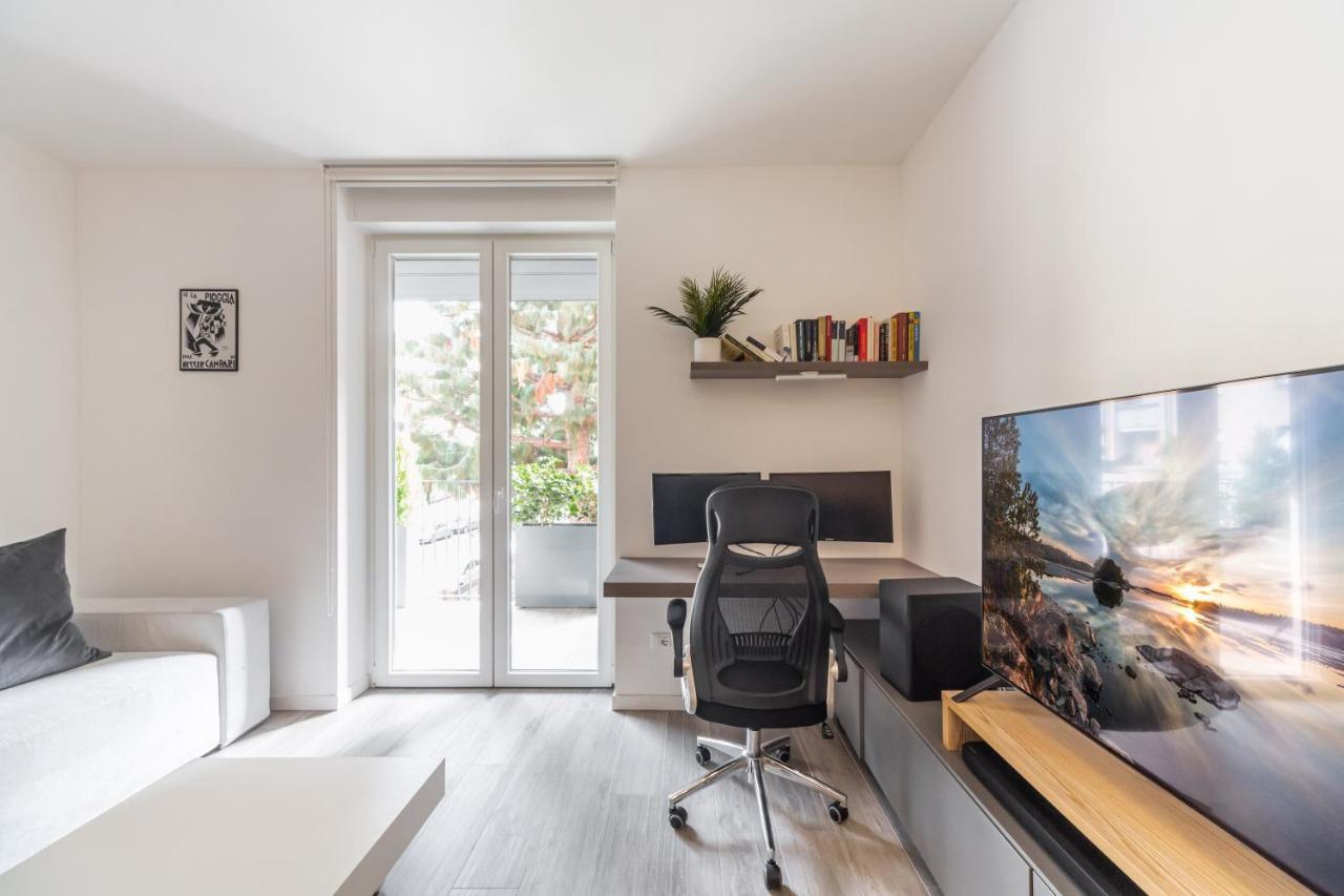 Comfy Apt With Private Parking & Balcony Mailand Exterior foto