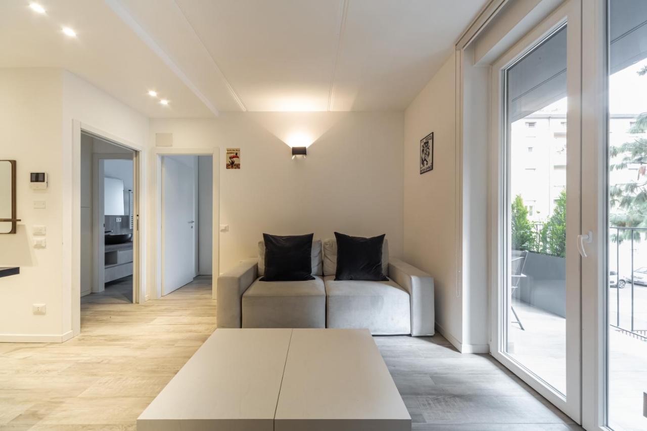 Comfy Apt With Private Parking & Balcony Mailand Exterior foto